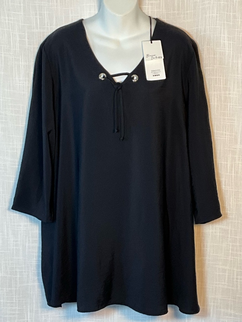 SAMOON Top Size 18 Black V-Neck with Grommet Tie 3/4 sleeves